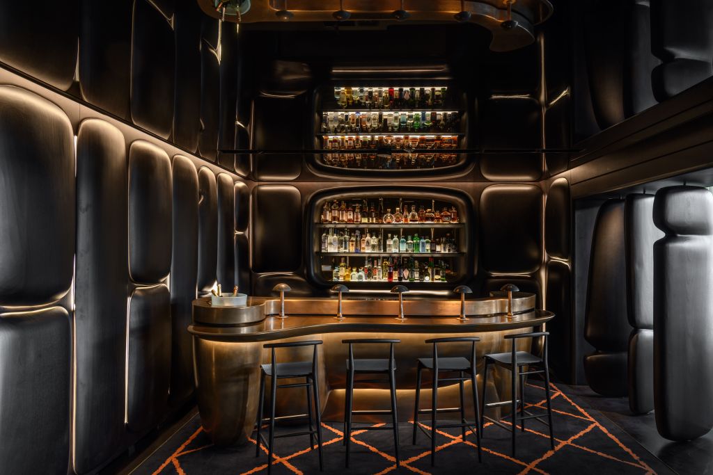 Canvas Bar & Lounge